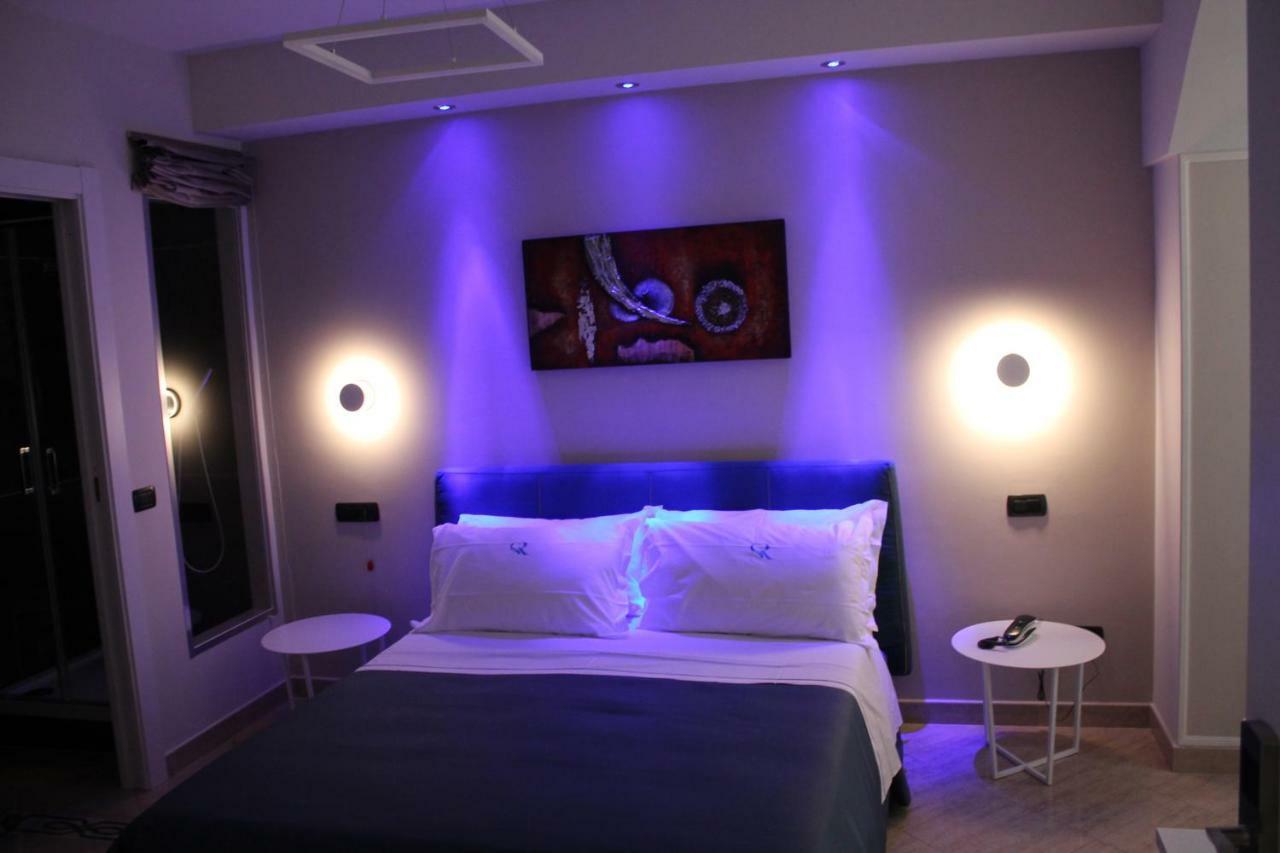 Sonevi Rooms Наполи Екстериор снимка
