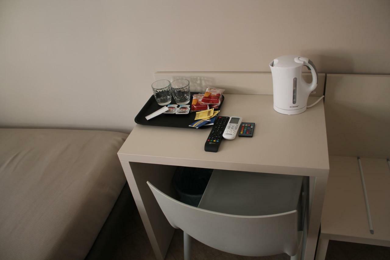 Sonevi Rooms Наполи Екстериор снимка