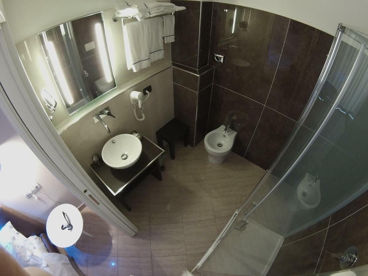 Sonevi Rooms Наполи Екстериор снимка