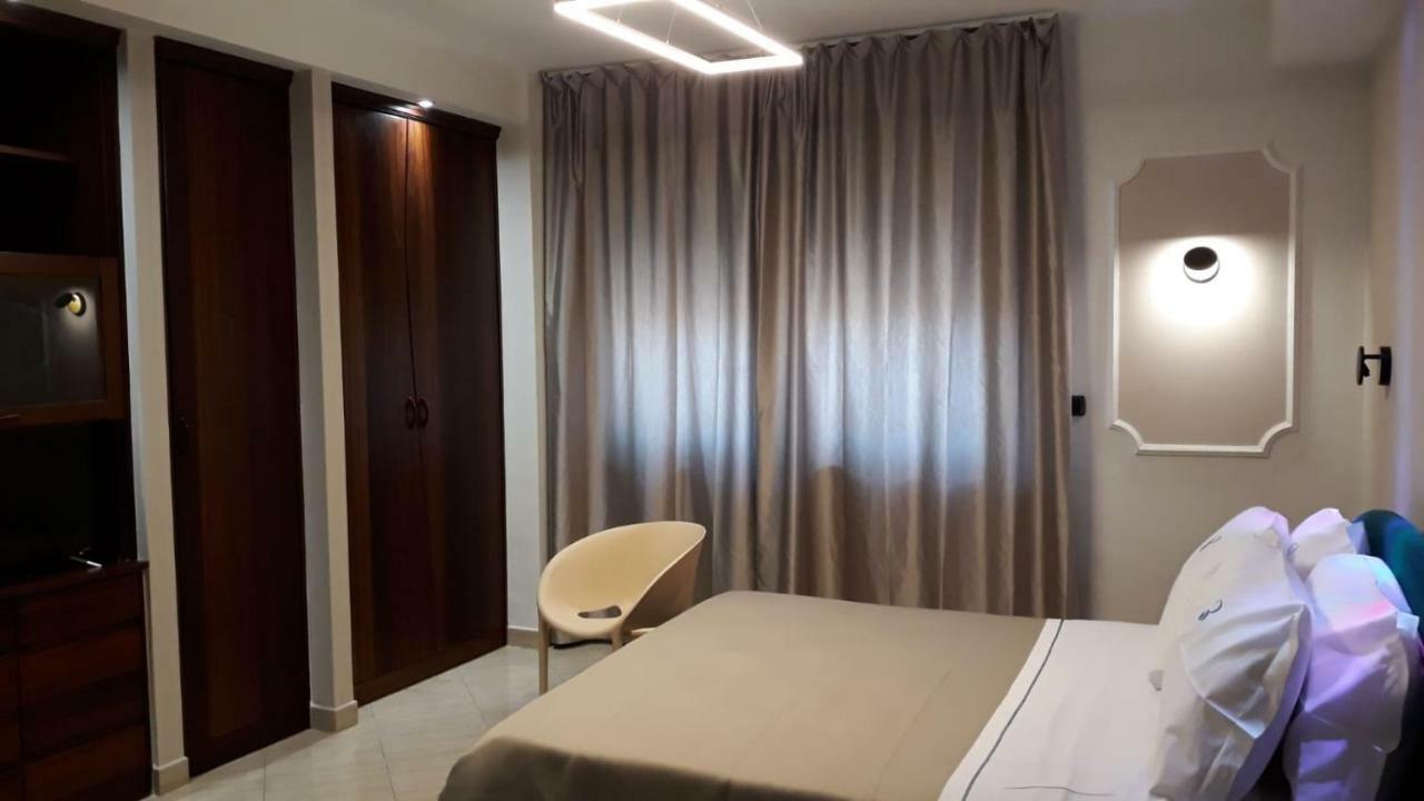 Sonevi Rooms Наполи Екстериор снимка