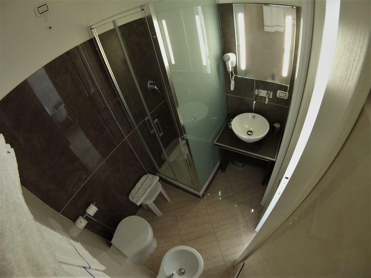 Sonevi Rooms Наполи Екстериор снимка