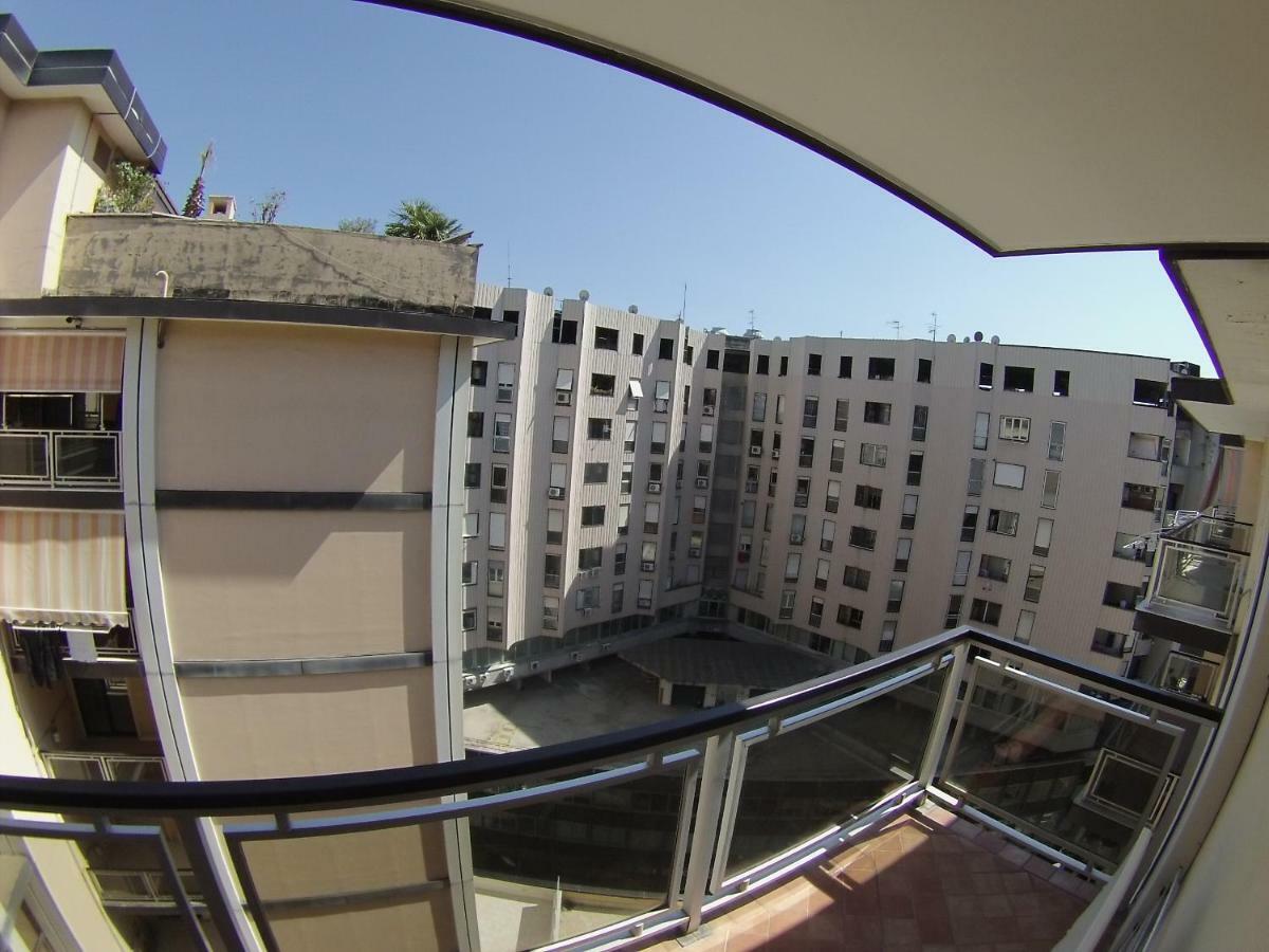 Sonevi Rooms Наполи Екстериор снимка