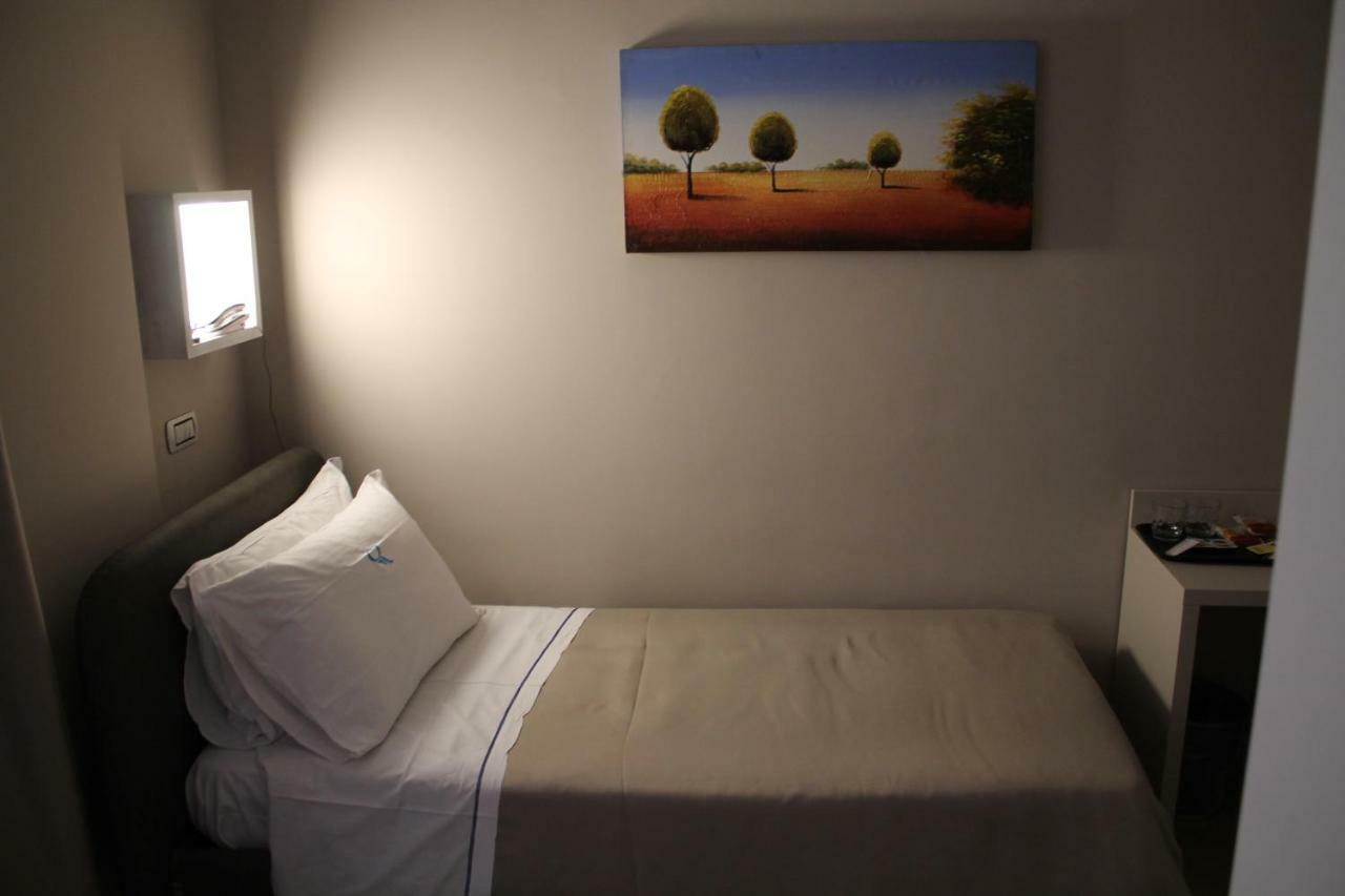 Sonevi Rooms Наполи Екстериор снимка