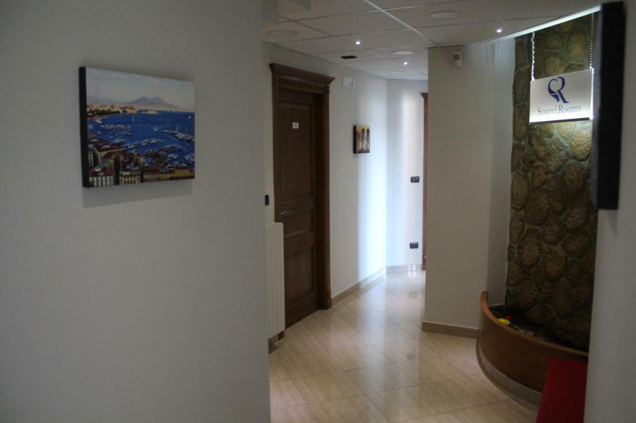 Sonevi Rooms Наполи Екстериор снимка